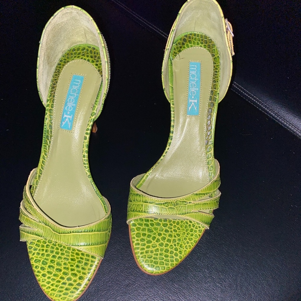 MICHELLE K (Tom Collins) Green Heels Size 7